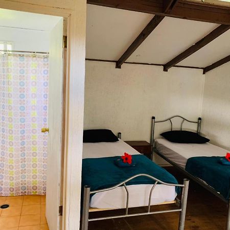 Mata Nui Hostel Hanga Roa Bagian luar foto