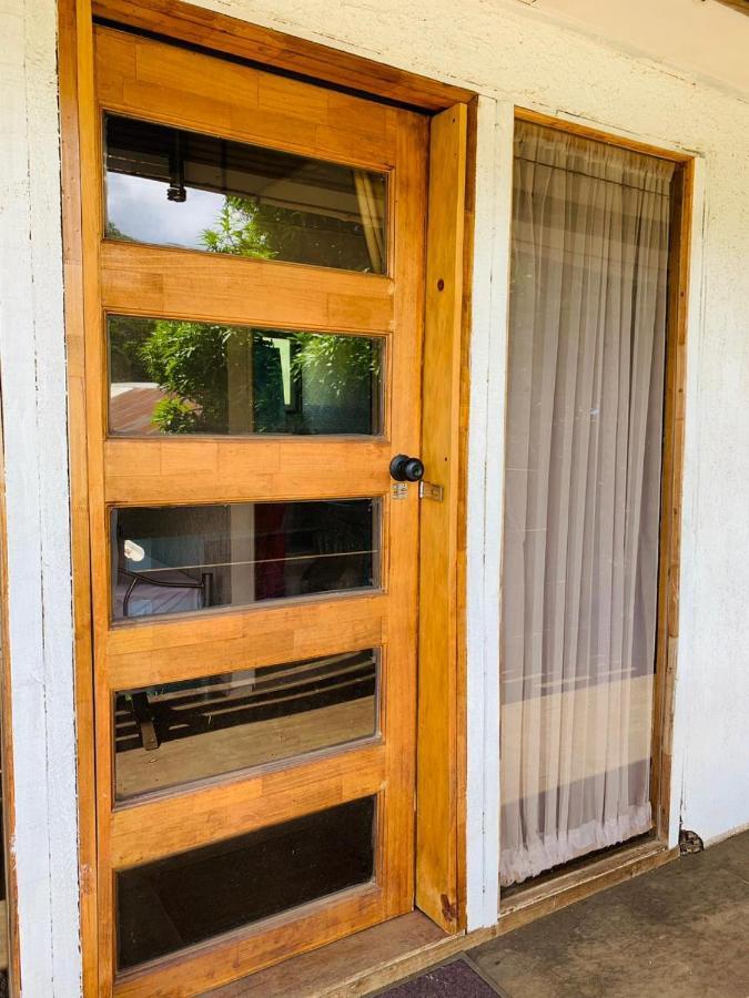 Mata Nui Hostel Hanga Roa Bagian luar foto